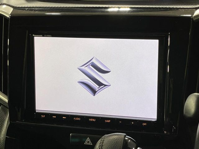 �y8�C���`�����i�r�z�l�C�̏����i�r�𑕔����Ă���܂��B�i�r�̎g���₷���͂������A�I�[�f�B�I�@�\���[��!�L�����v�◷�s�͂������A�ʋ΂┃�����ȂǕ��i�̃h���C�u���y�����Ȃ�͂���