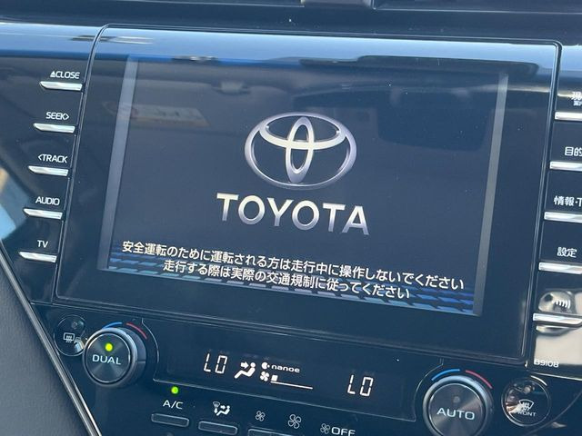 �y���[�J�[����8�^�i�r�z�C���e���A�ɗn�����ރX�^�C���b�V���ȁu��p�݌v�v���[�J�[�i�r�𑕔��􎋔F���⑀�쐫�ȂǊ�{���\�ɂ��D��A���㎿�ȃJ�[���C�t�����y���݂��������܂��B