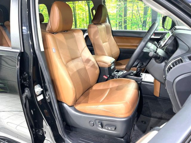 �y�u���E�����U�[�V�[�g�z�f�U�C�����������A�������̂��钃�v�V�[�g�B��ɑ̂ɐG��镔��������A����S�n�̗ǂ��ɂ͂�����肽���ł��ˁ􉘂�̕t����򉻂�}����������R�[�e�B���O�{�H�����X�X���ł����