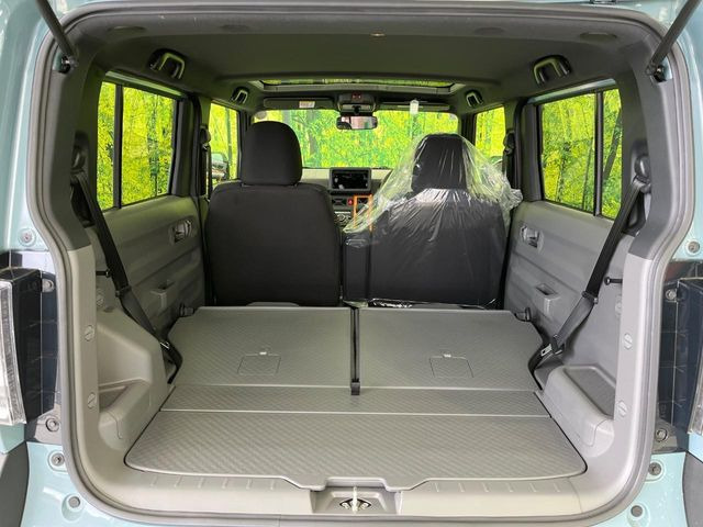 ���i�̂���������ʋ΁A���}���ɏ\���ȉ׎��X�y�[�X���m�ۂ��Ă���܂��B�Z�J���h�V�[�g��|���ƁA�傫�ȉו��̐ύڂ��\�ł���