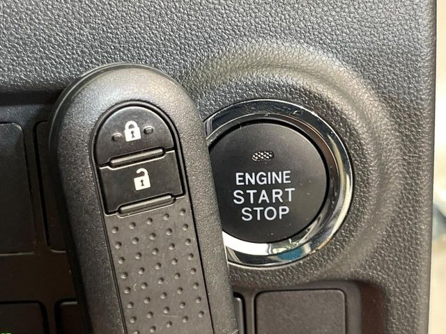 �y�L�[�t���[�V�X�e���z�J�o����|�P�b�g�ɓ��ꂽ�܂܂ł��h�A�̎{���E�������\�ȃX�}�[�g�L�[�𑕔��B�G���W���̃I���E�I�t�����J�M�����o���K�v����������Ƃ��Ă��֗��ł���