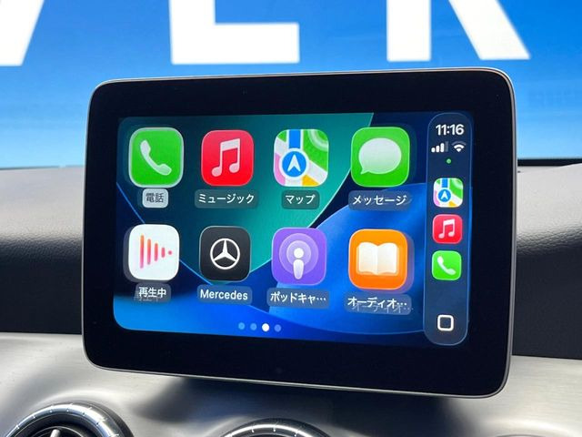 ��Apple Car Play:�X�}�z�Ƃ̗L���ڑ��ŁA�i�r�E�I�[�f�B�I�Đ��ȂǃX�}�z�̃A�v���@�\����ʂł��g����֗��@�\�ł�!