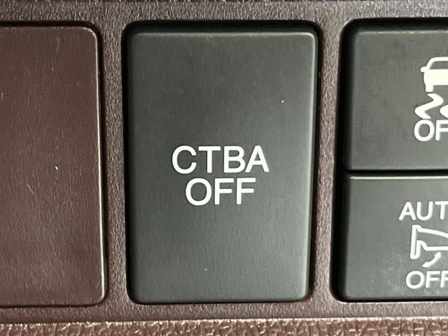 �y�V�e�B�u���[�L�A�N�e�B�u�V�X�e���z�ᑬ���s���ɑO���̎ԗ�����F�����A�Փ˂������Ȏ��͌x��ƃu���[�L�ŏՓˉ���Ɣ�Q�y�����A�V�X�g�B�����S�Ƀh���C�u�����y���݂��������܂��B