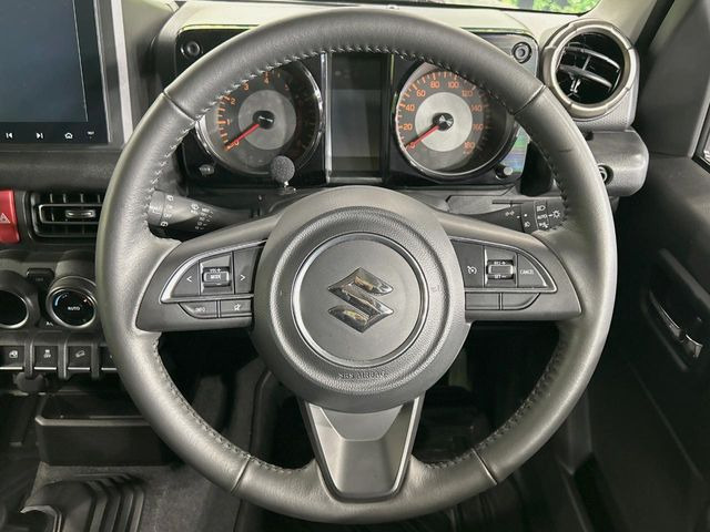 �y�����v�����X�e�A�����O�z�㎿�Ȋv���g�p���邱�ƂŁA��ɂ����������݂ƂĂ��^�]���₷���n���h���ł���