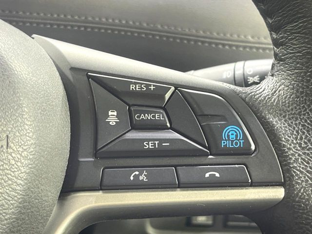 �y�v���p�C���b�g�z�������H�ł̒��������s���y��!!�a�؎��Ə��񑖍s�̃V�[���ŁA�A�N�Z���E�u���[�L�E�X�e�A�����O�������Ő��䂵�A�������^�]�̕��S���y�����Ă���܂���