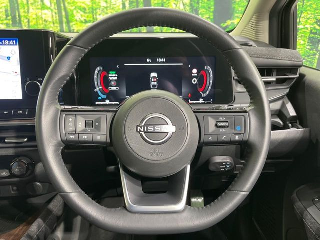 �y�v���p�C���b�g�z�������H�ł̒��������s���y��!!�a�؎��Ə��񑖍s�̃V�[���ŁA�A�N�Z���E�u���[�L�E�X�e�A�����O�������Ő��䂵�A�������^�]�̕��S���y�����Ă���܂���