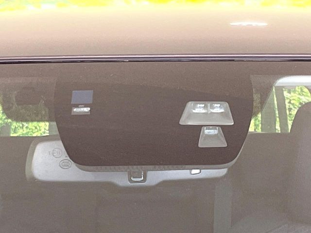 �y�X�}�[�g�V�e�B�u���[�L�T�|�[�g�z�ᑬ���s���ɑO���̎ԗ�����F�����A�Փ˂������Ȏ��͌x��ƃu���[�L�ŏՓˉ���Ɣ�Q�y�����A�V�X�g�B�����S�Ƀh���C�u�����y���݂��������܂��B