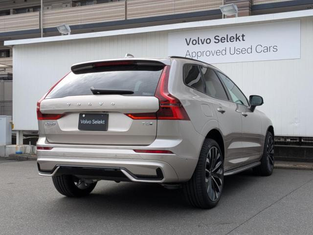 XC60ウルトラ T6 AWD プラグイン ハイブリッド 4WD