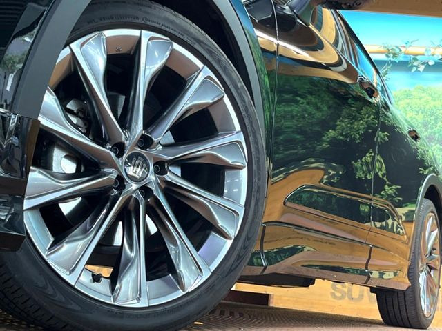 �y����21�C���`�A���~�z�C�[���z�O�ςɃ}�b�`���������A���~�z�C�[���𑕒����Ă���܂��B�e��ЊO�A���~�z�C�[����A�X�^�b�h���X�^�C�����戵�����Ă���܂��B���񂲑��k����������