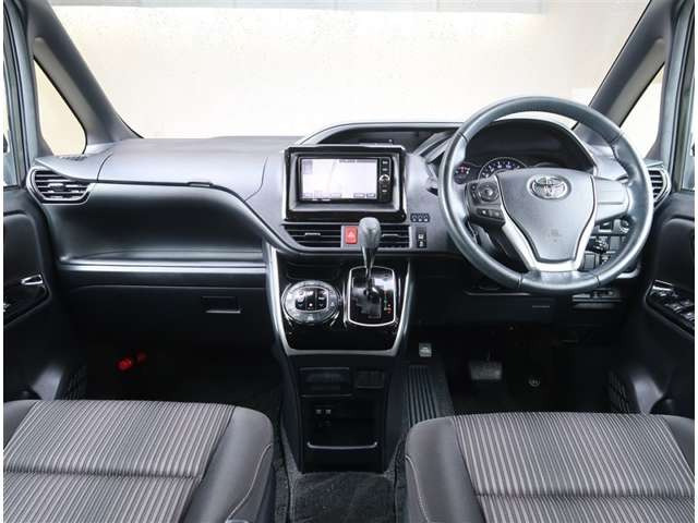 ヴォクシー2.0 ZS 煌