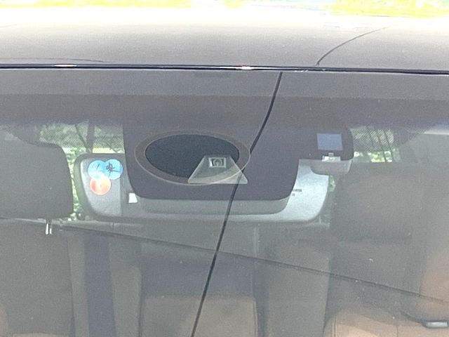 �y�g���^�Z�[�t�e�B�Z���X�z���s���ɑO���̎ԗ�����F�����A�Փ˂������Ȏ��͌x��ƃu���[�L�ŏՓˉ���Ɣ�Q�y�����A�V�X�g�B�����S�Ƀh���C�u�����y���݂��������܂��B