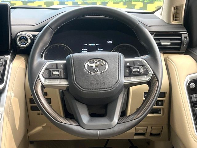 �y�����v�����X�e�A�����O�z�㎿�Ȋv���g�p���邱�ƂŁA��ɂ����������݂ƂĂ��^�]���₷���n���h���ł���