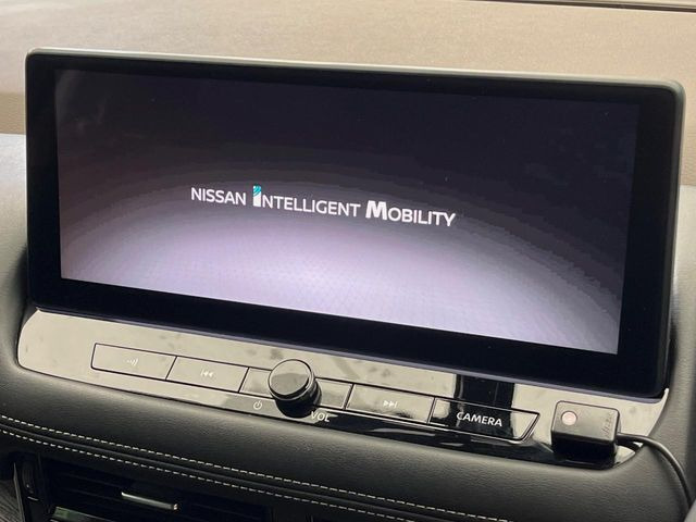 �y����12.3�C���`�i�r�z�l�C�̏����i�r�𑕔��B�I�[�f�B�I�@�\���[�����Ă���ABluetooth�ڑ�����΂������̃X�}�z��MP3�v���C���[�̉��y���Đ��\!�����̉^�]������Ɋy�����Ȃ�܂�!!