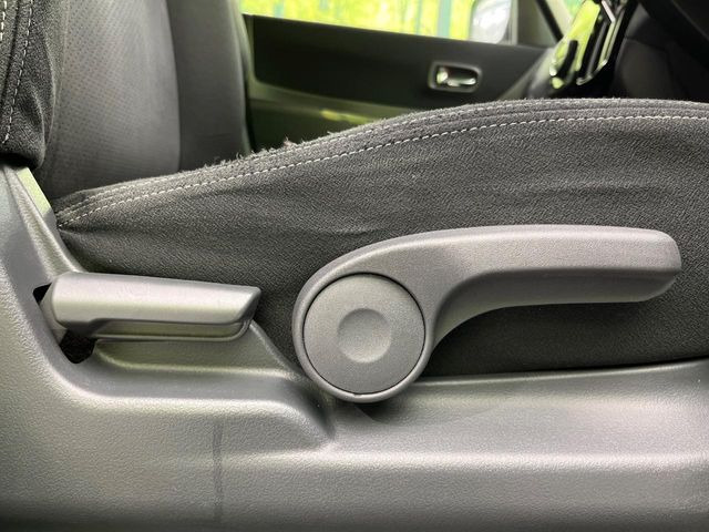 �y�V�[�g���t�^�[�z�V�[�g���ʂ̈ʒu���㉺�ɒ����ł���V�[�g���t�^�[�𑕔��B�啿�ȕ��������ȕ����œK�ȃh���C�r���O�|�W�V�����ŉ^�]�ł��܂��B