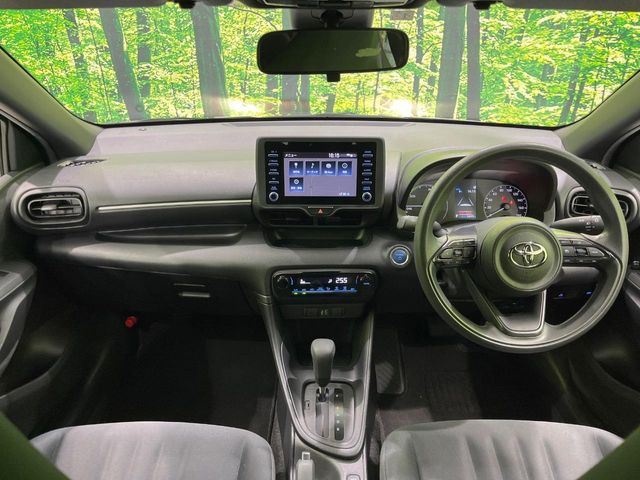 ヤリス1.5 ハイブリッド X