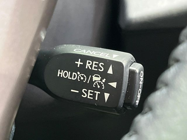 �y���[�_�[�N���[�Y�R���g���[���z�������H�ł̒��������s���y��!!�����ő��x��ۂN���[�Y�R���g���[�����A�Փˌy���V�X�e���ƘA�g���A�O���̎ԗ������m���ĎԊԂ�ۂ悤�ɑ��x���߂��Ă���܂�!!