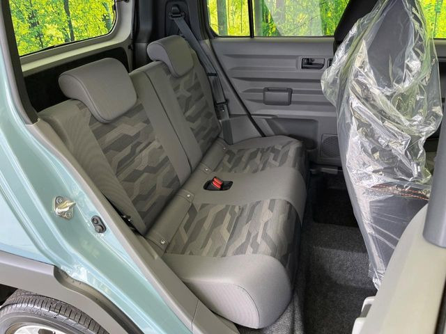 ���i���ȃI���W�i���t���A�}�b�g���I�v�V�����ɂĂ��p�ӂ��Ă���܂��B���D���ȃf�U�C����J���[�����Ԃɍ��킹�đI��ł����������Ƃ��ł��܂���