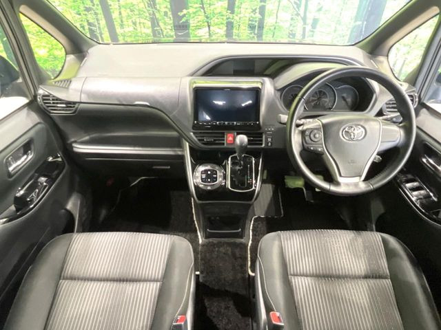 ヴォクシー2.0 ZS 煌II