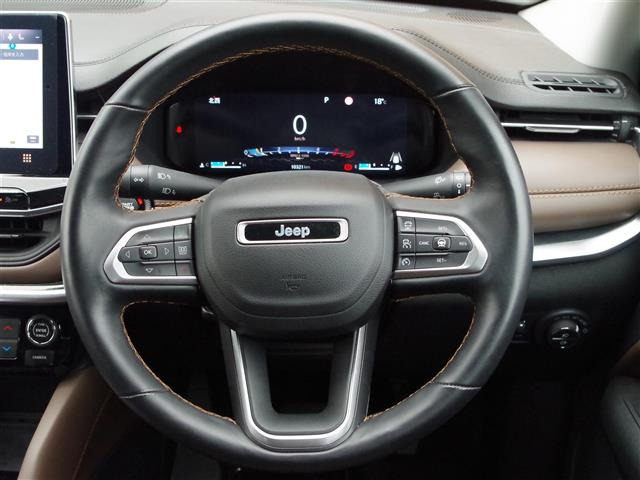 コマンダー2.0 リミテッド ディーゼル 4WD