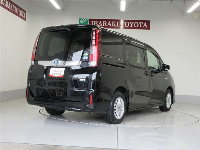 ノア1.8 ハイブリッド G