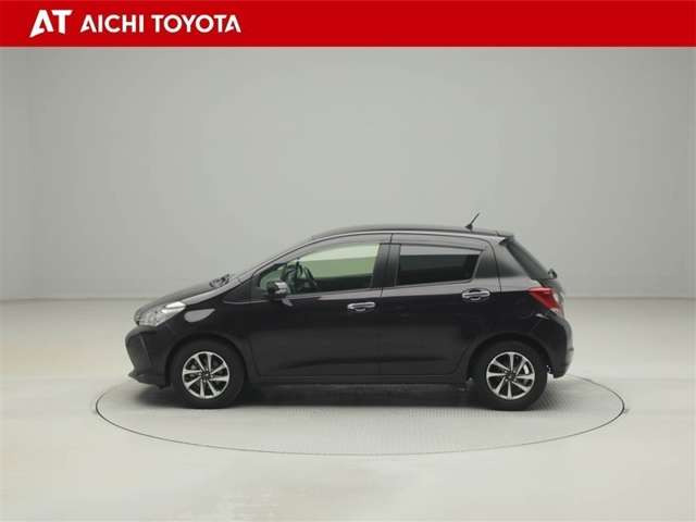 ヴィッツ1.3 F スマートスタイル