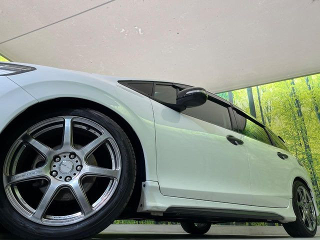 �y18�C���`�A���~�z�C�[���z�O�ςɃ}�b�`�����A���~�z�C�[���𑕒����Ă���܂��B�e��A���~�z�C�[����A�X�^�b�h���X�^�C�����戵�����Ă���܂��B���񂲑��k����������