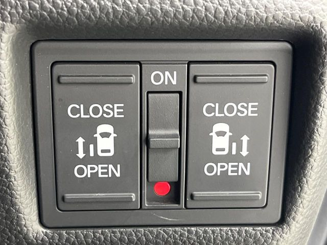 �y�����p���[�X���C�h�h�A�z�X�}�[�g�L�[��^�]�Ȃ̃X�C�b�`�Ō�ȗ����X���C�h�h�A�̊J���\���d��������͂����ăh�A���J����K�v�������A�����Ȃ��q�l�ł��ȒP�ɊJ���߂ł����K�ł���