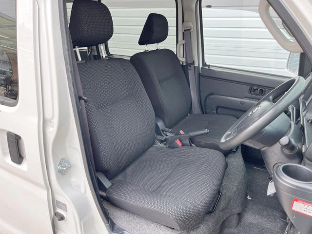 �^�]�ȃV�[�g���͎g�p�������Ȃ��A�ǍD�ȏ�ԂƂȂ��Ă��܂��B���J�Ɏg���Ă������Ƃ��悭�킩��܂��ˁB