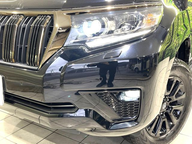 �yLED�w�b�h���C�g�z���V����ԑ��s�����ǍD�Ȏ��E���m�ۂ����S���ĉ^�]�ł��鍂�P�xLED�w�b�h���C�g�𑕔�!�_�����x�������A����d�͂��}�����Ă��܂��B