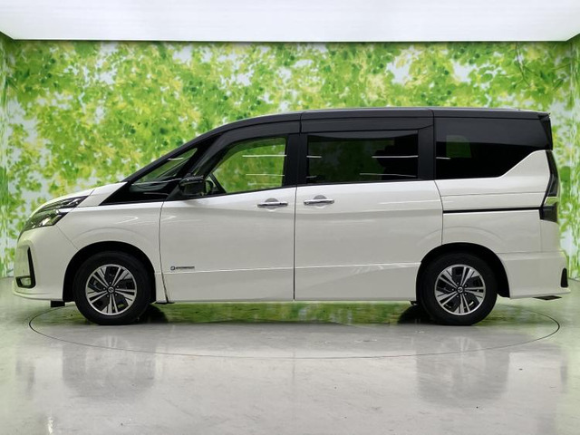 セレナ1.2 e-POWER ハイウェイスターV