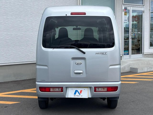 安心の最長10年・走行無制限保証(有償)をご用意。保証内容も充実はもちろん、無料点検&オイル交換や、年中無休の全国・24時間ロードサービスも付帯されておりますのでご安心下さい。