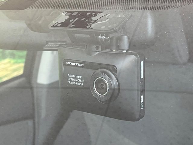 �y�h���C�u���R�[�_�[�z�h���C�u���R�[�_�[����!���s���͂������A������^�]�⎖�̂ɑ��������ہA�f���ŋL�^���A����̃��X�N�ɔ����܂��B���L�^�pSD�J�[�h�͂��q�l�����g�ł��������������K�v������܂��B