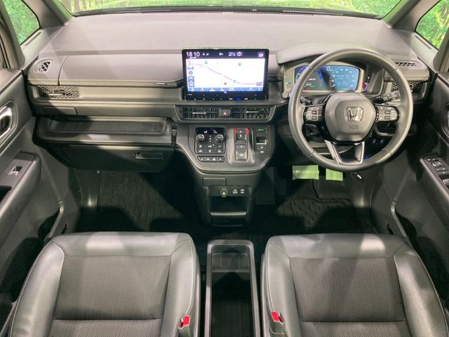 ステップワゴン2.0 e:HEV スパーダ