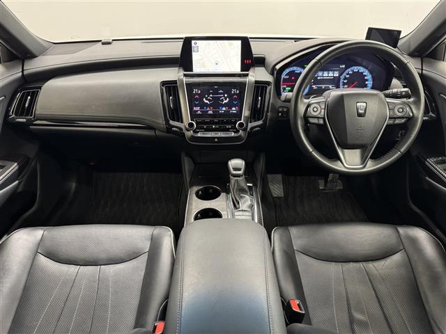 クラウンハイブリッド 2.5 RS