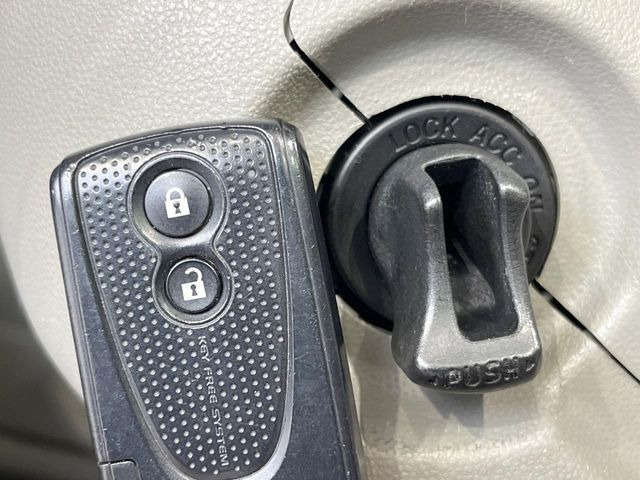 �y�L�[���X�z�������ꂽ�ꏊ����ł��{�^����Ńh�A�̊J���E�{�����ł���̂łƂ��Ă��֗�!�h�A�̌�������ɏ������邱�Ƃ�����܂����