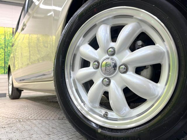 �y14�C���`�A���~�z�C�[���z�O�ςɃ}�b�`�����A���~�z�C�[���𑕒����Ă���܂��B�e��A���~�z�C�[����A�X�^�b�h���X�^�C�����戵�����Ă���܂��B���񂲑��k����������