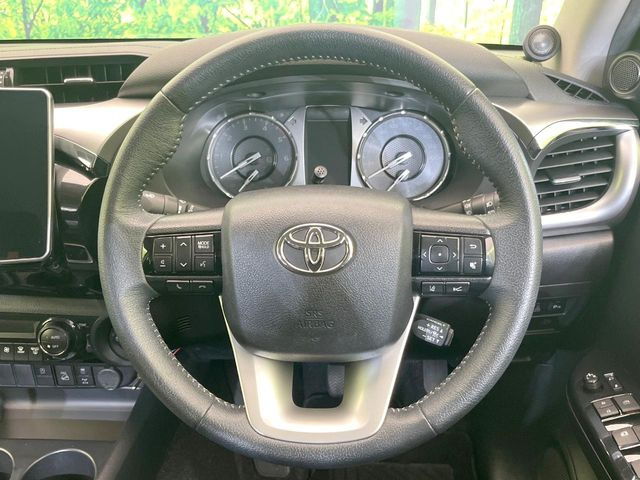 �y�����v�����X�e�A�����O�z�㎿�Ȋv���g�p���邱�ƂŁA��ɂ����������݂ƂĂ��^�]���₷���n���h���ł���