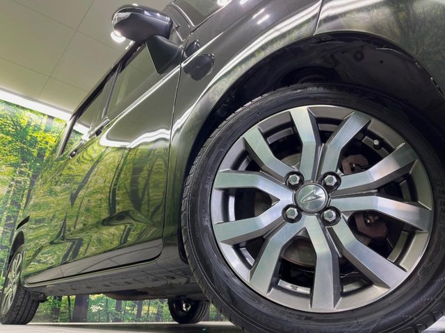 �O�ςɃ}�b�`���������A���~�z�C�[���𑕒����Ă���܂��B�e��ЊO�A���~�z�C�[����A�X�^�b�h���X�^�C�����戵�����Ă���܂��B���񂲑��k����������