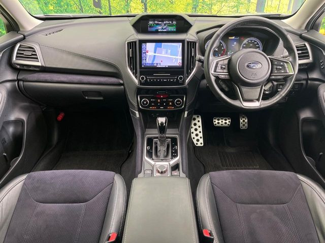 フォレスター1.8 スポーツ 4WD