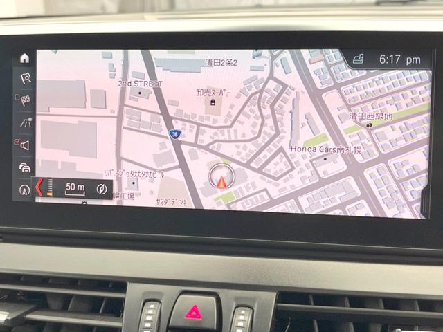 �������i�r:��̊��̂���i�r�́A����������ԓ������o���Ă���܂��B�I�[�f�B�I�@�\���[�����Ă���܂��̂ŁA�^�]�����y���߂܂���