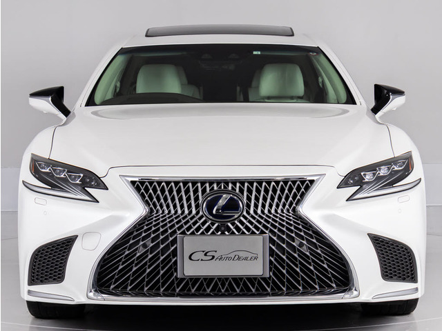 衝突軽減ブレーキシステムやレーントレーシングアシスト等の充実した安全装備レクサスセーフティシステム+A完備!