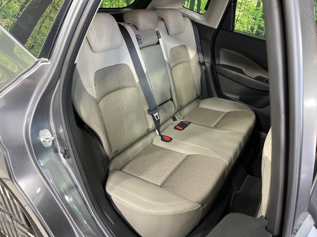 �y�n�[�t���U�[�V�[�g�z�������ƍ���S�n�𗼗������l�C�̃V�[�g���w�ʁE���ʂ̃t�@�u���b�N�f�ނ́A�ʋC���̗ǂ��⊊��ɂ����ɗD��Ă��܂��B�C���╞���ɍ��E���ꂸ���K�ɂ���肢�������܂��B