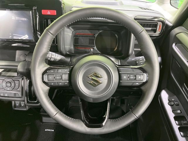 �y�����v�����X�e�A�����O�z�㎿�Ȋv���g�p���邱�ƂŁA��ɂ����������݂ƂĂ��^�]���₷���n���h���ł���