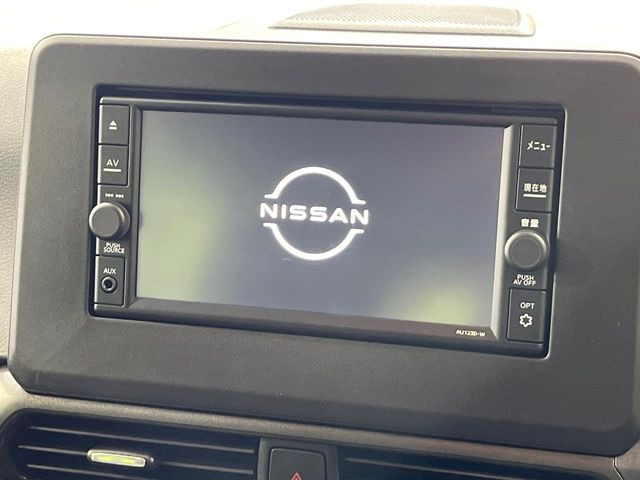 �y�����i�r�z�l�C�̏����i�r�𑕔��B�I�[�f�B�I�@�\���[�����Ă���ABluetooth�ڑ�����΂������̃X�}�z��MP3�v���C���[�̉��y���Đ��\!�����̉^�]������Ɋy�����Ȃ�܂�!!