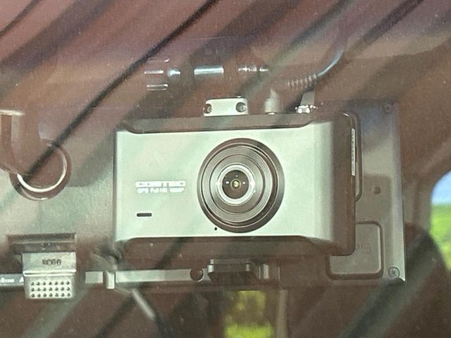 �y�h���C�u���R�[�_�[�z�h���C�u���R�[�_�[����!���s���͂������A������^�]�⎖�̂ɑ��������ہA�f���ŋL�^���A����̃��X�N�ɔ����܂��B���L�^�pSD�J�[�h�͂��q�l�����g�ł��������������K�v������܂��B