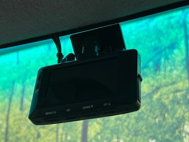 �y�h���C�u���R�[�_�[�z���S�E���S�ȃJ�[���C�t�ɕK�{�̃h���C�u���R�[�_�[�𑕔�!���s���͂������A������^�]�⎖�̂ɑ��������ۂ̏󋵂��f���ŋL�^���A����̃��X�N�ɔ����܂��B