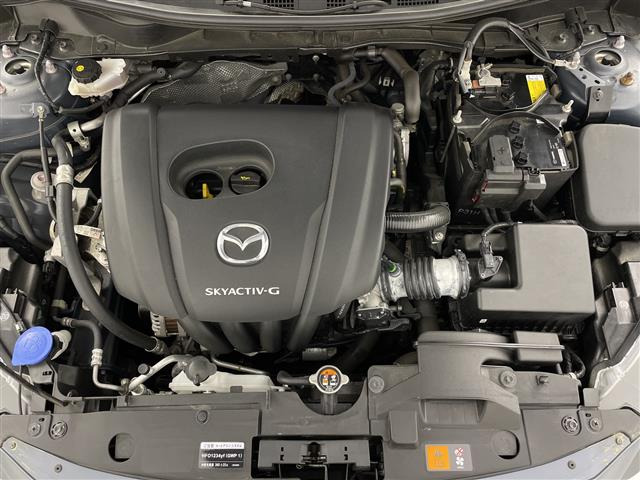 MAZDA21.5 15S ホワイト コンフォート 4WD