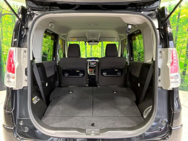 ���i�̂���������ʋ΁A���}���ɏ\���ȉ׎��X�y�[�X���m�ۂ��Ă���܂��B�Z�J���h�V�[�g��|���ƁA�傫�ȉו��̐ύڂ��\�ł���