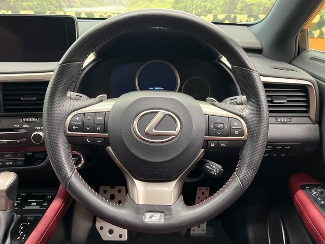 �y�����v�����X�e�A�����O�z�㎿�Ȋv���g�p���邱�ƂŁA��ɂ����������݂ƂĂ��^�]���₷���n���h���ł���