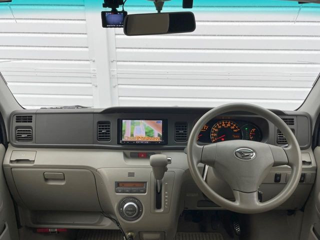 �O���[�v���݌ɐ���30,000��!!�S���̌n��X���烁�[�J�[�E�Ԏ��킸���Љ�o����̂ŁA���Ȃ��Ƀs�b�^���̂��Ԃ�������͂��ł���܂��͂��₢���킹��������